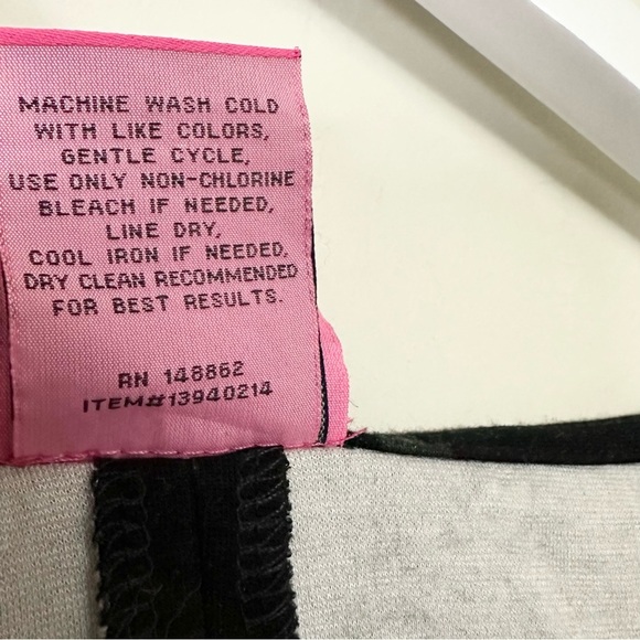 Torrid x Betsey Johnson Floral Ponte Skater Dress With Back Cutout - Picture 11 of 12